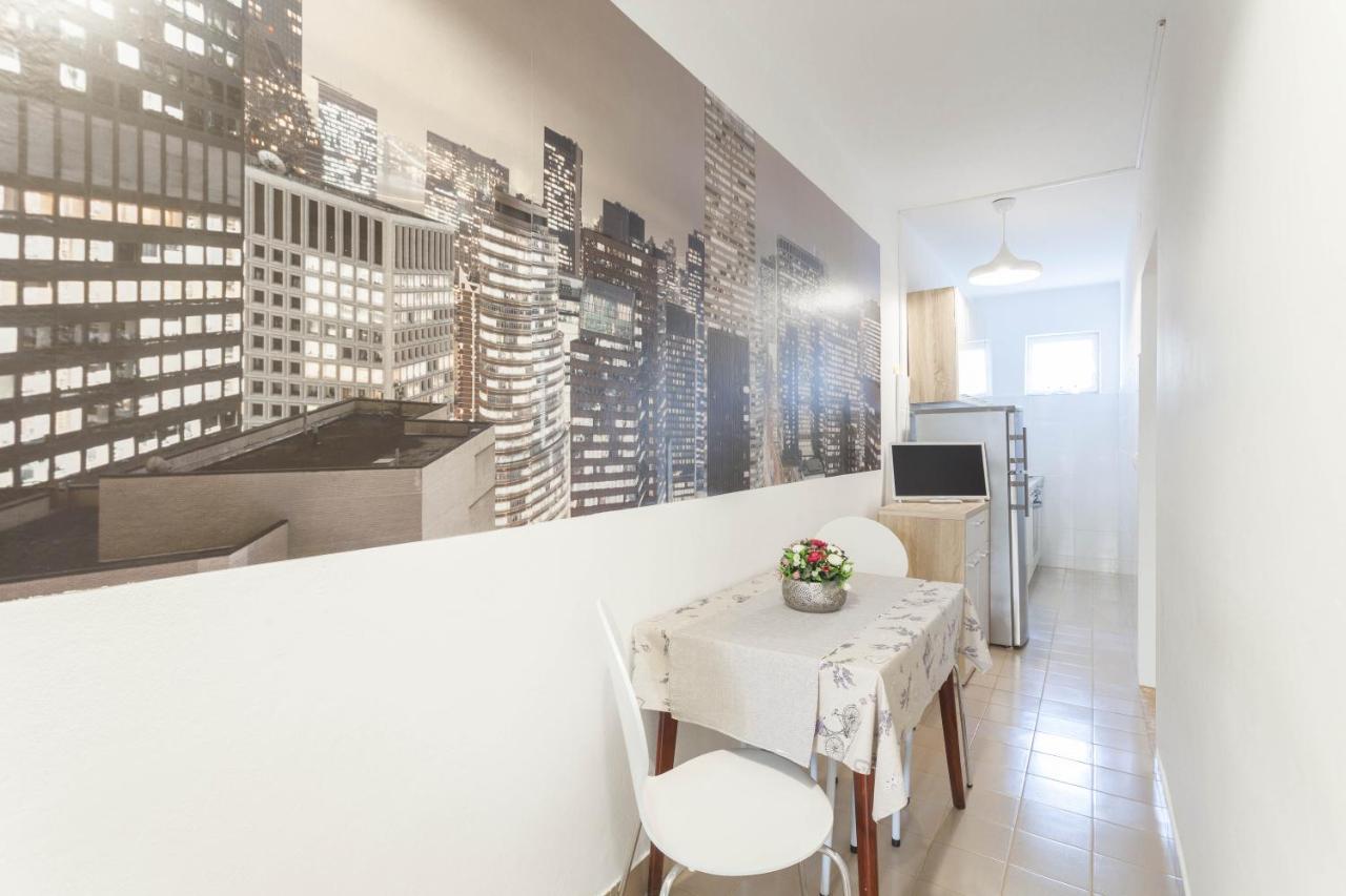 Apartments Maras Makarska Rum bild