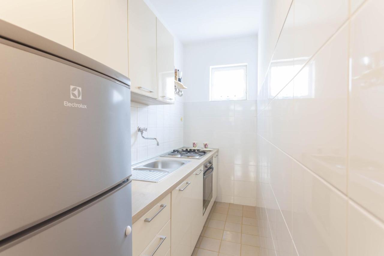 Apartments Maras Makarska Rum bild