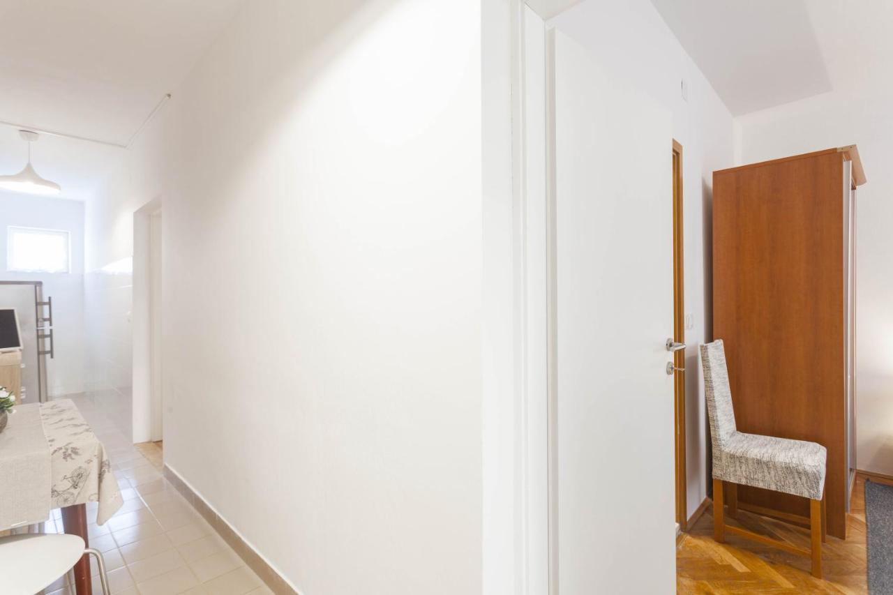 Apartments Maras Makarska Rum bild